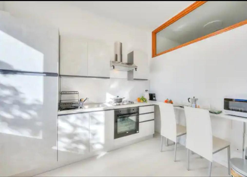 Apartment With View Lake Maggiore/Laveno Mombello Exterior foto