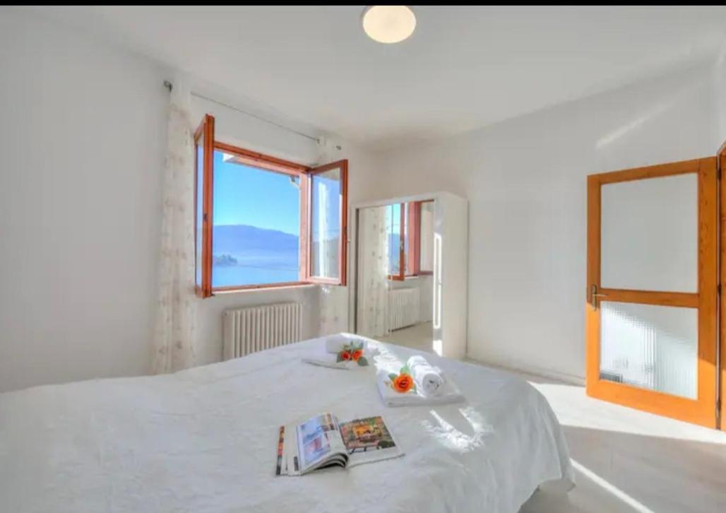 Apartment With View Lake Maggiore/Laveno Mombello Exterior foto